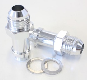 <strong>Carburettor Adapter - Male 9/16" x 24 to -8AN </strong><br />Silver Finish. Suit Demon / Holley Inlet